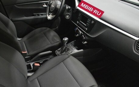 KIA Rio IV, 2021 год, 1 525 000 рублей, 12 фотография