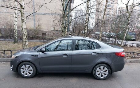 KIA Rio III рестайлинг, 2015 год, 1 000 000 рублей, 2 фотография