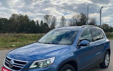 Volkswagen Tiguan I, 2011 год, 990 000 рублей, 2 фотография