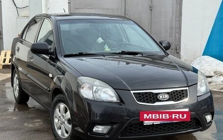KIA Rio II, 2011 год, 800 000 рублей, 3 фотография