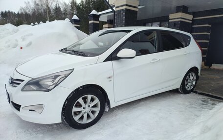 Hyundai Solaris II рестайлинг, 2016 год, 850 000 рублей, 2 фотография