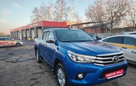 Toyota Hilux VIII, 2016 год, 2 999 000 рублей, 3 фотография
