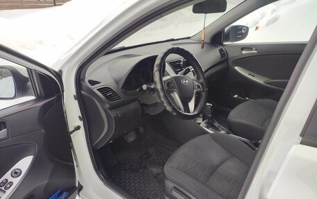 Hyundai Solaris II рестайлинг, 2016 год, 850 000 рублей, 13 фотография