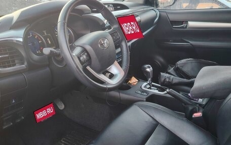 Toyota Hilux VIII, 2016 год, 2 999 000 рублей, 10 фотография