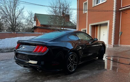 Ford Mustang VI рестайлинг, 2022 год, 4 400 000 рублей, 7 фотография