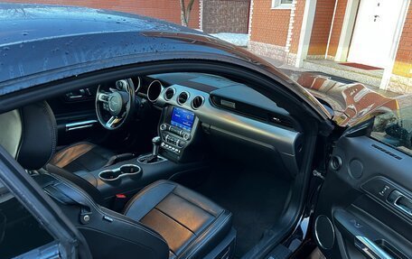 Ford Mustang VI рестайлинг, 2022 год, 4 400 000 рублей, 16 фотография