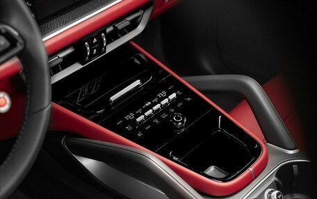 Porsche Cayenne III, 2024 год, 28 450 000 рублей, 26 фотография