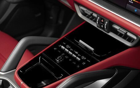 Porsche Cayenne III, 2024 год, 28 450 000 рублей, 29 фотография