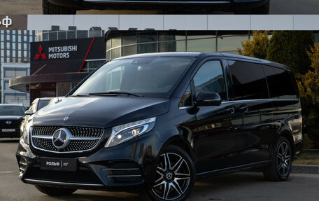 Mercedes-Benz V-Класс, 2019 год, 6 848 000 рублей, 29 фотография