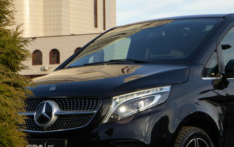 Mercedes-Benz V-Класс, 2019 год, 6 848 000 рублей, 31 фотография