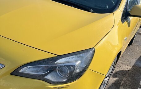 Opel Astra J, 2012 год, 810 000 рублей, 1 фотография