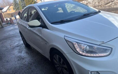 Hyundai Solaris II рестайлинг, 2013 год, 730 000 рублей, 11 фотография