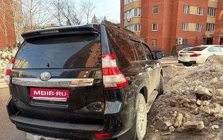 Toyota Land Cruiser Prado 150 рестайлинг 2, 2016 год, 3 500 000 рублей, 2 фотография