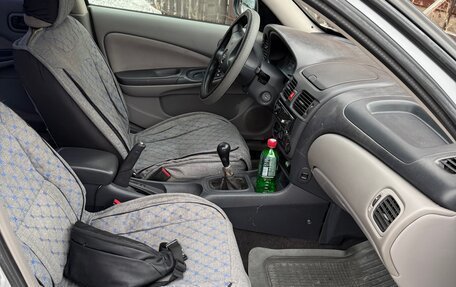 Nissan Almera, 2001 год, 239 000 рублей, 14 фотография