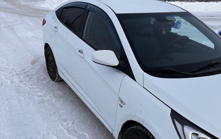 Hyundai Solaris II рестайлинг, 2012 год, 590 000 рублей, 3 фотография