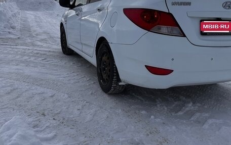 Hyundai Solaris II рестайлинг, 2012 год, 590 000 рублей, 6 фотография