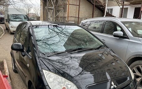 Mitsubishi Colt VI рестайлинг, 2004 год, 410 000 рублей, 1 фотография