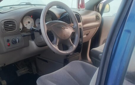 Chrysler Voyager IV, 2003 год, 530 000 рублей, 9 фотография