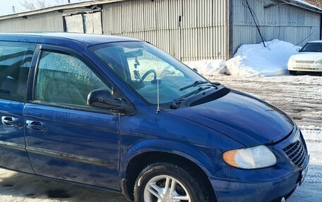 Chrysler Voyager IV, 2003 год, 530 000 рублей, 3 фотография