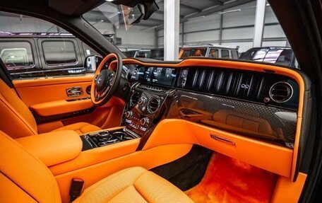 Rolls-Royce Cullinan, 2025 год, 91 390 000 рублей, 10 фотография