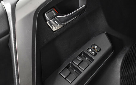 Toyota RAV4, 2017 год, 2 210 000 рублей, 10 фотография