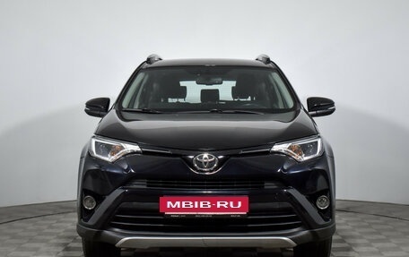Toyota RAV4, 2017 год, 2 210 000 рублей, 2 фотография