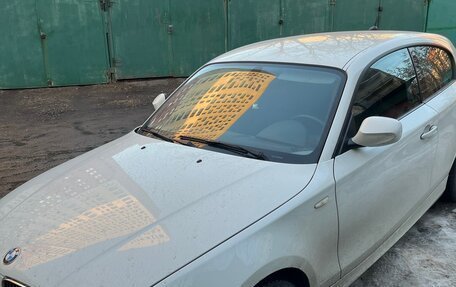 BMW 1 серия, 2011 год, 850 000 рублей, 5 фотография