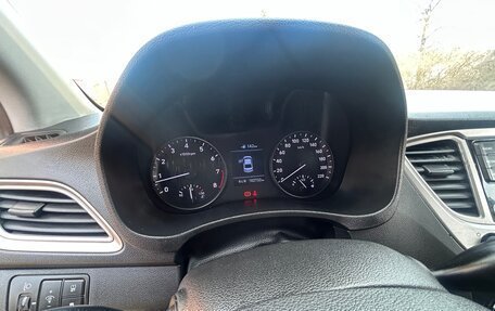 Hyundai Solaris II рестайлинг, 2019 год, 899 999 рублей, 12 фотография