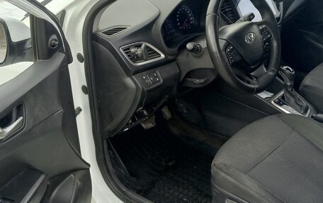 Hyundai Solaris II рестайлинг, 2018 год, 650 000 рублей, 10 фотография