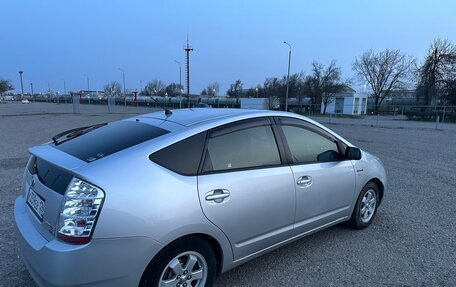 Toyota Prius, 2010 год, 850 000 рублей, 8 фотография
