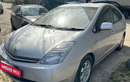 Toyota Prius, 2010 год, 850 000 рублей, 2 фотография