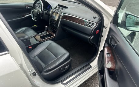 Toyota Camry, 2016 год, 2 100 000 рублей, 8 фотография