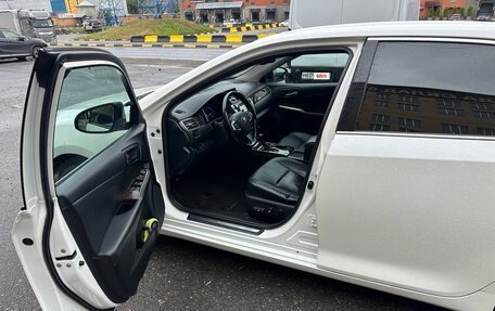 Toyota Camry, 2016 год, 2 100 000 рублей, 12 фотография