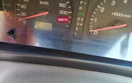 Mitsubishi Space Wagon III, 2002 год, 250 000 рублей, 5 фотография