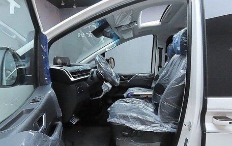 Hyundai Staria, 2025 год, 10 300 000 рублей, 5 фотография