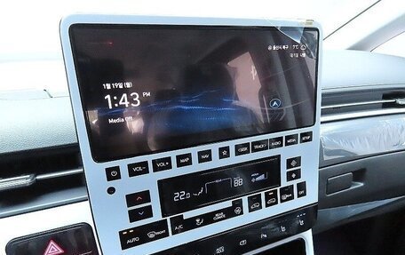 Hyundai Staria, 2025 год, 10 300 000 рублей, 8 фотография