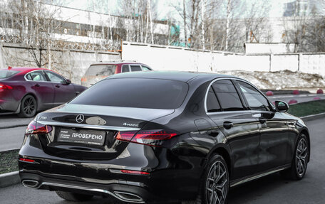 Mercedes-Benz E-Класс, 2021 год, 3 950 000 рублей, 5 фотография