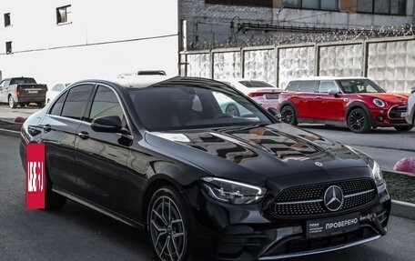 Mercedes-Benz E-Класс, 2021 год, 3 950 000 рублей, 4 фотография