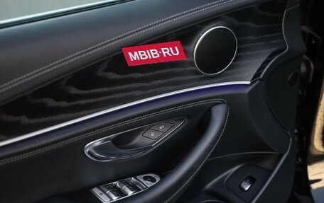 Mercedes-Benz E-Класс, 2021 год, 3 950 000 рублей, 26 фотография