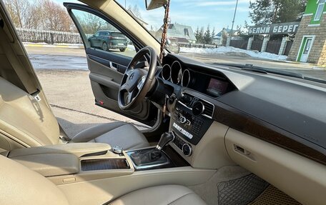 Mercedes-Benz C-Класс, 2013 год, 1 400 000 рублей, 8 фотография
