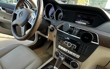 Mercedes-Benz C-Класс, 2013 год, 1 400 000 рублей, 23 фотография