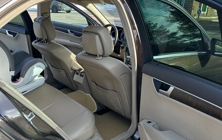 Mercedes-Benz C-Класс, 2013 год, 1 400 000 рублей, 24 фотография