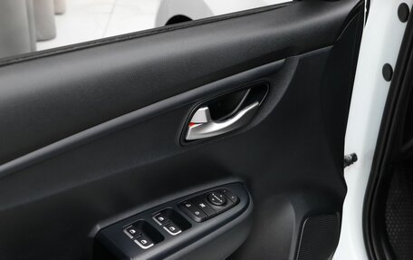 KIA Rio IV, 2020 год, 1 639 000 рублей, 16 фотография