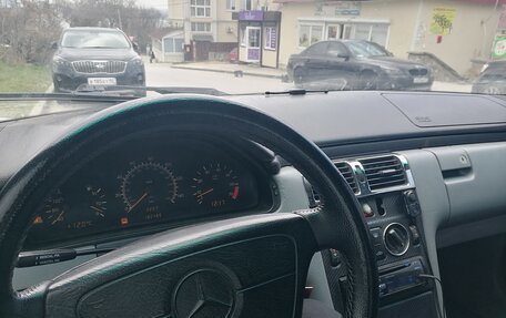 Mercedes-Benz E-Класс, 1996 год, 330 000 рублей, 9 фотография