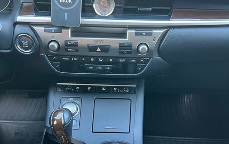 Lexus ES VII, 2013 год, 2 490 000 рублей, 20 фотография