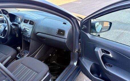 Volkswagen Polo VI (EU Market), 2018 год, 1 100 000 рублей, 13 фотография