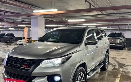 Toyota Fortuner II, 2019 год, 3 350 000 рублей, 14 фотография