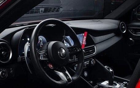 Alfa Romeo Giulia II, 2023 год, 12 500 000 рублей, 14 фотография