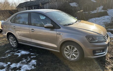 Volkswagen Polo VI (EU Market), 2018 год, 950 000 рублей, 4 фотография