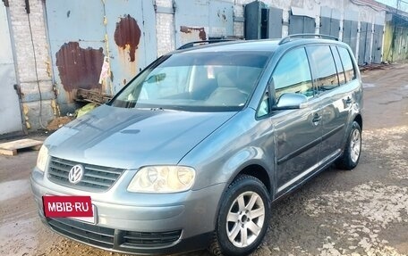 Volkswagen Touran III, 2003 год, 325 000 рублей, 6 фотография